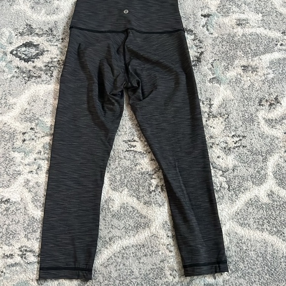 Lululemon Wunder Under Crop Leggings - Picture 6 of 9